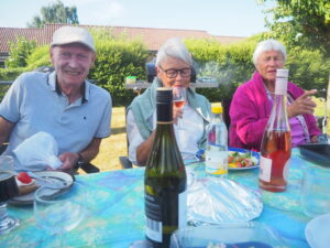 OLYMPUS DIGITAL CAMERA